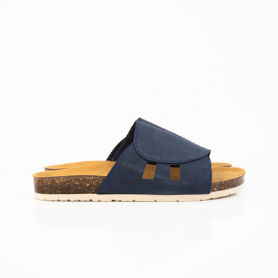 Genuine leather slippers T25