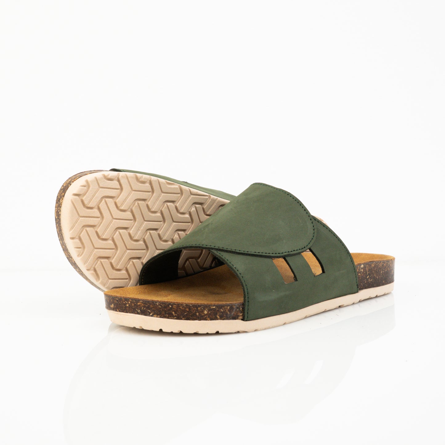 Genuine leather slippers T25